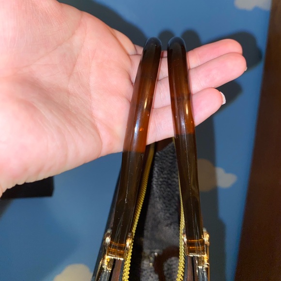 2 in 1 Large Tote Purse w/ Acrylic Circular Handles - Picture 16 of 16